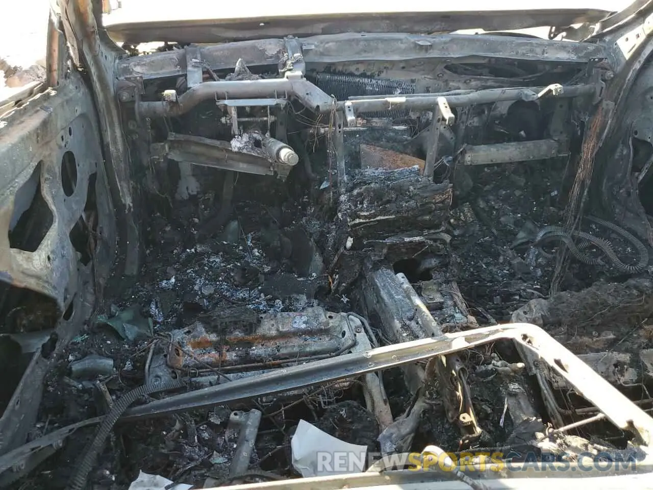 8 Photograph of a damaged car WBA4W7C53KAG52365 BMW 4 SERIES 2019
