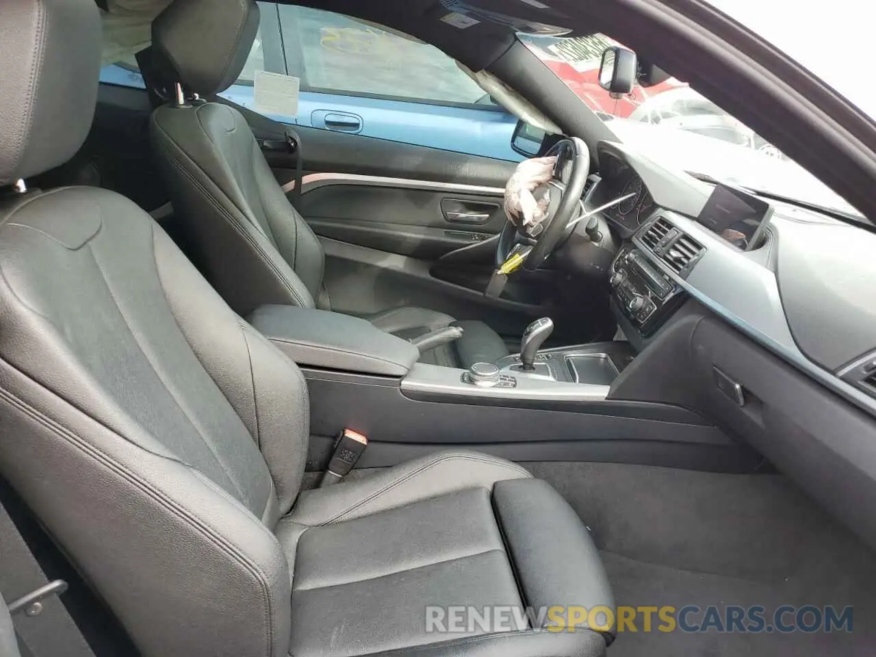 5 Photograph of a damaged car WBA4W7C53KAG52415 BMW 4 SERIES 2019