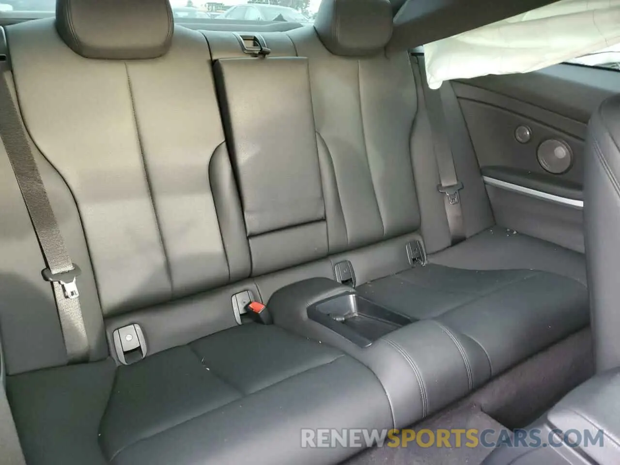 6 Photograph of a damaged car WBA4W7C53KAG52415 BMW 4 SERIES 2019