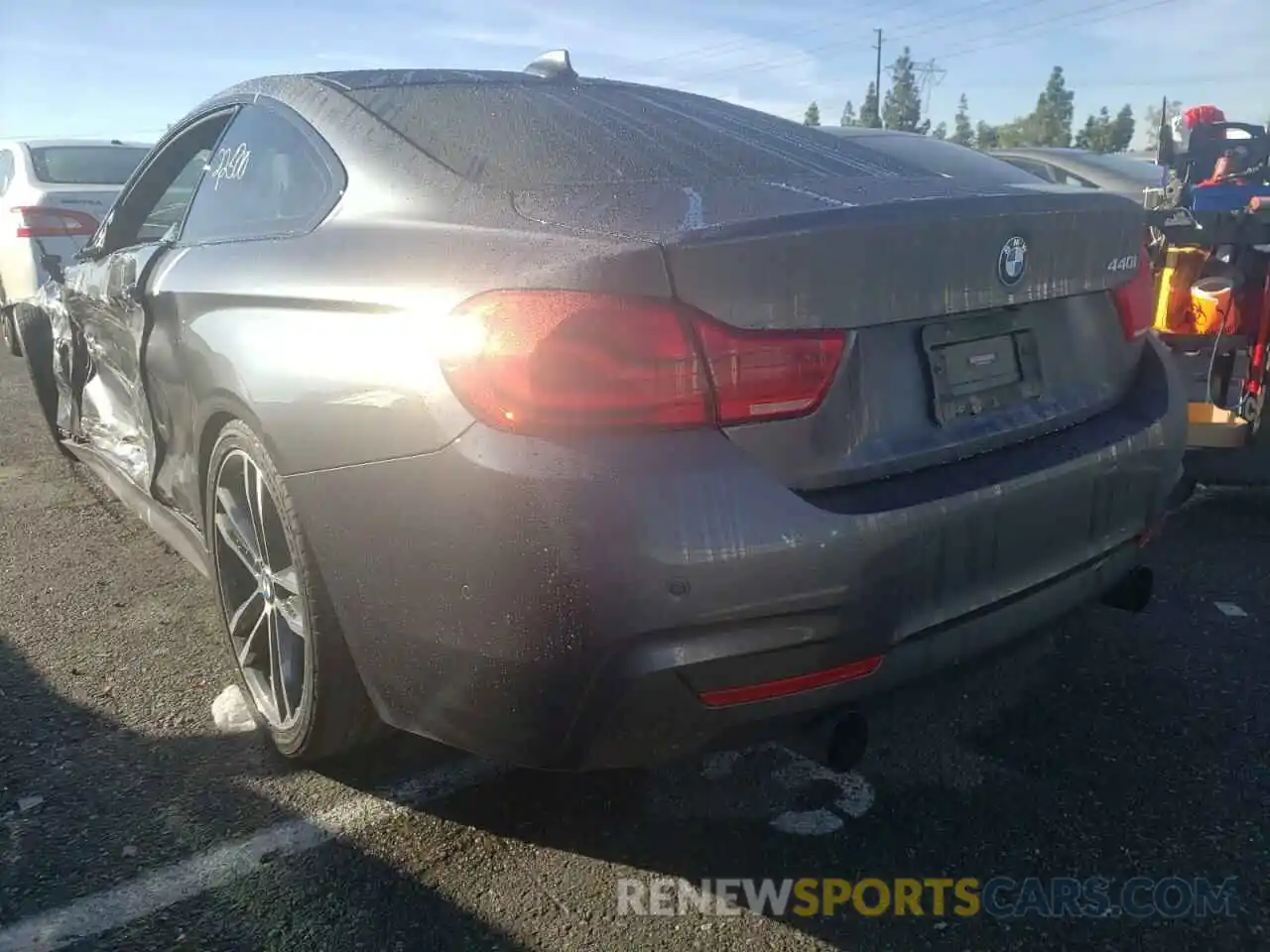 3 Photograph of a damaged car WBA4W7C56KAG52621 BMW 4 SERIES 2019