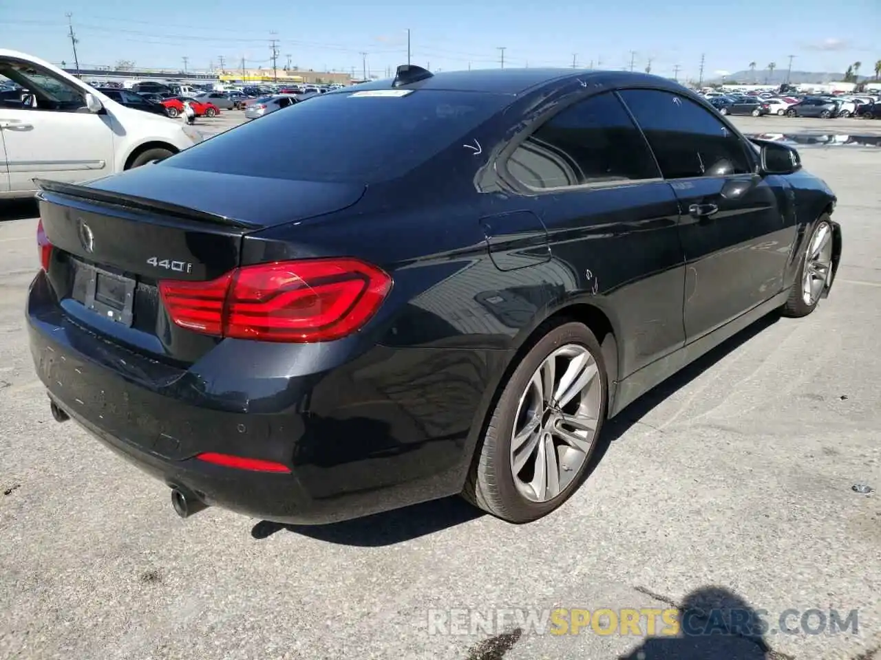 4 Photograph of a damaged car WBA4W7C57KAG52269 BMW 4 SERIES 2019