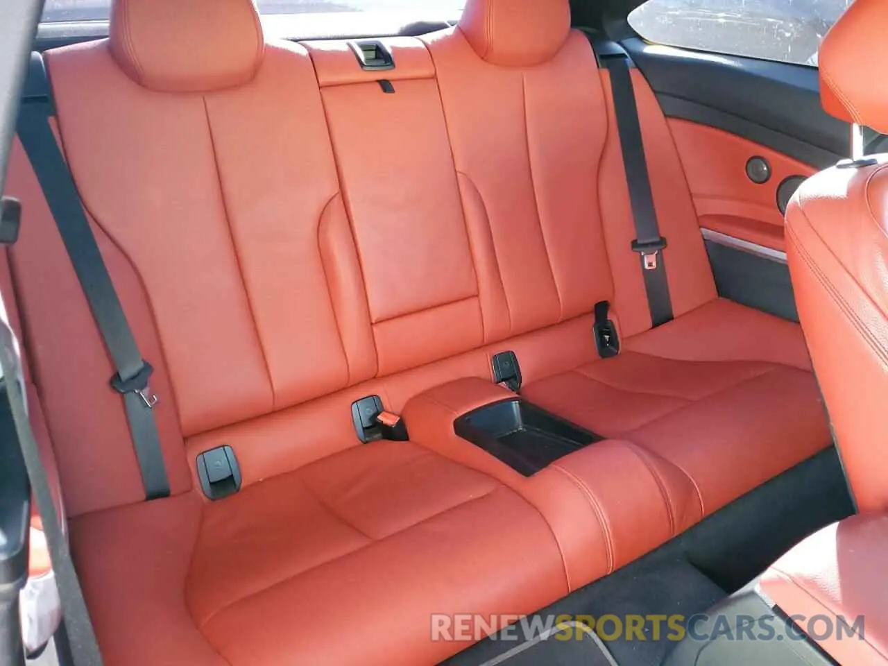 10 Photograph of a damaged car WBA4W7C59KAG52807 BMW 4 SERIES 2019