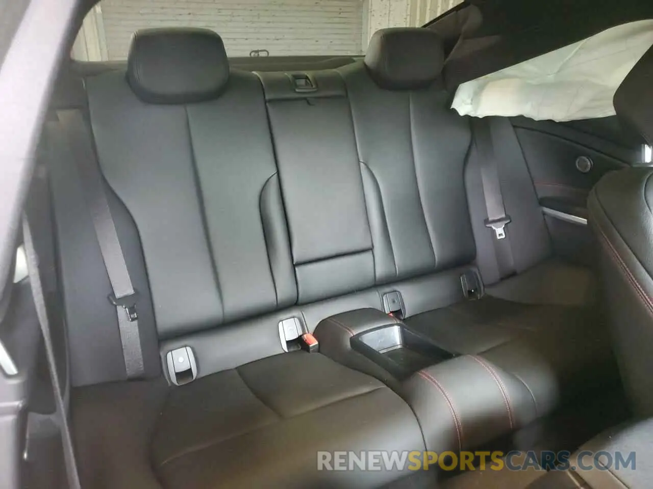 10 Photograph of a damaged car WBA4W9C50KAF94601 BMW 4 SERIES 2019
