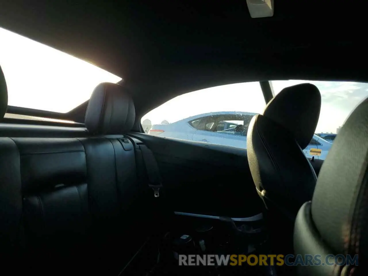 10 Photograph of a damaged car WBA4Z1C51KEE51142 BMW 4 SERIES 2019