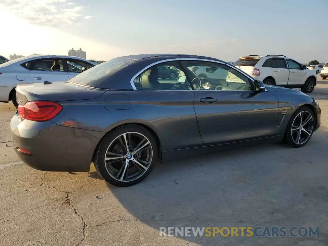 3 Photograph of a damaged car WBA4Z1C51KEE51142 BMW 4 SERIES 2019