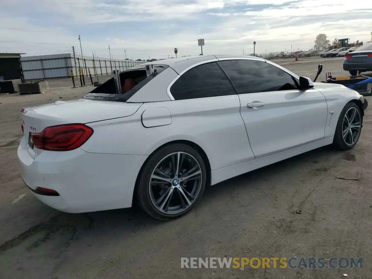 3 Photograph of a damaged car WBA4Z1C51KEE51237 BMW 4 SERIES 2019