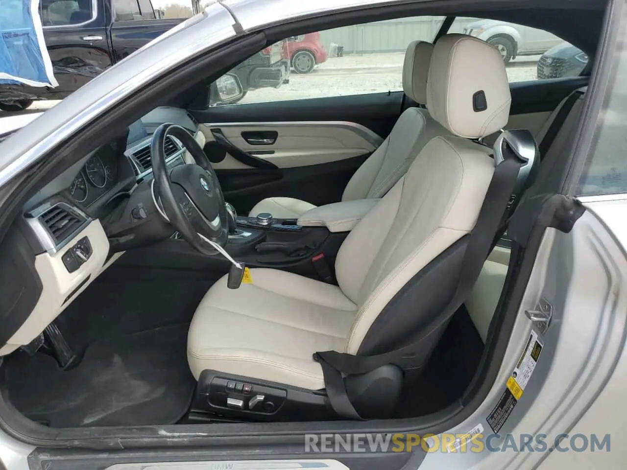 7 Photograph of a damaged car WBA4Z1C59KEE44231 BMW 4 SERIES 2019