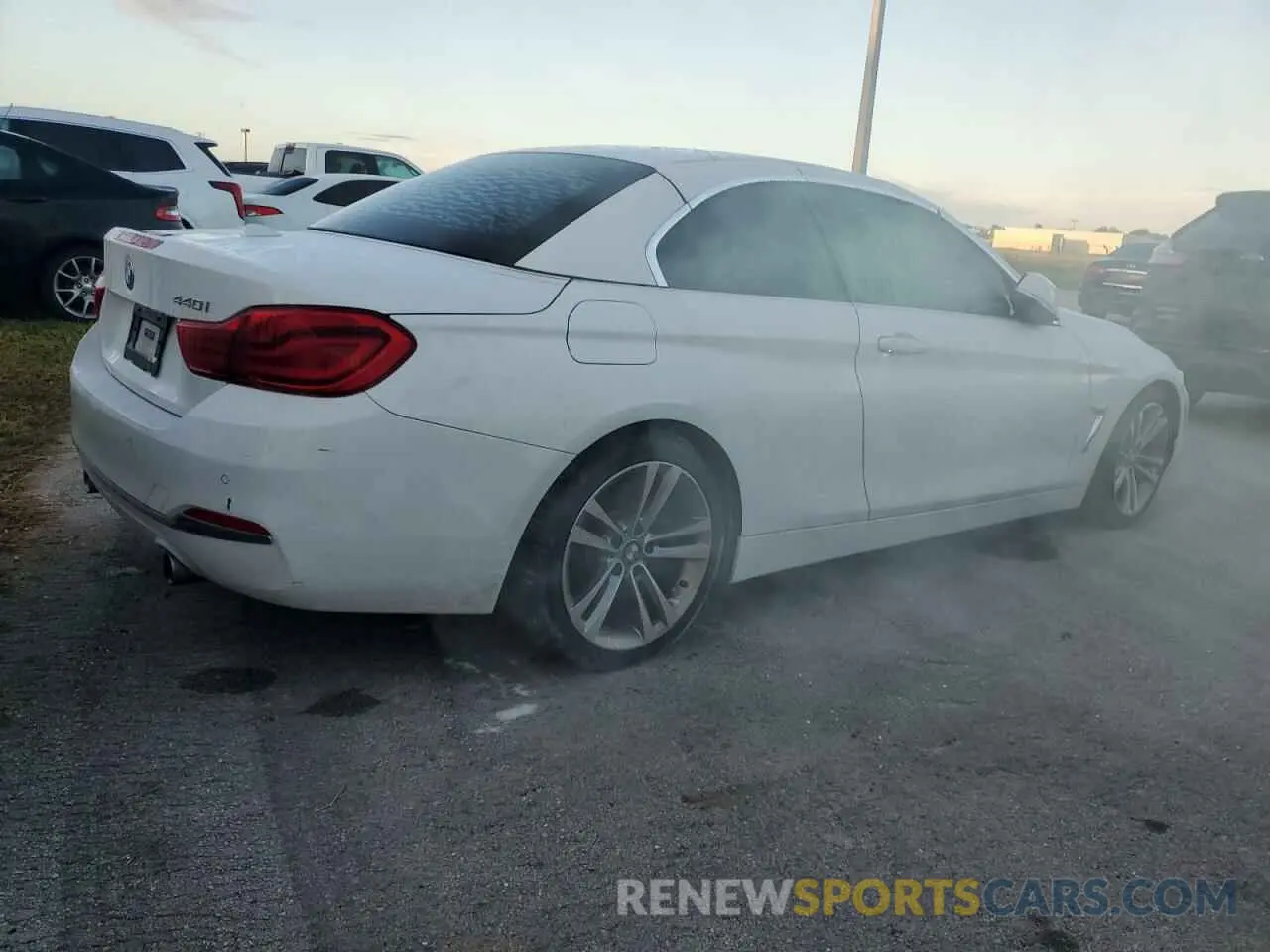 3 Photograph of a damaged car WBA4Z5C5XKEE17045 BMW 4 SERIES 2019