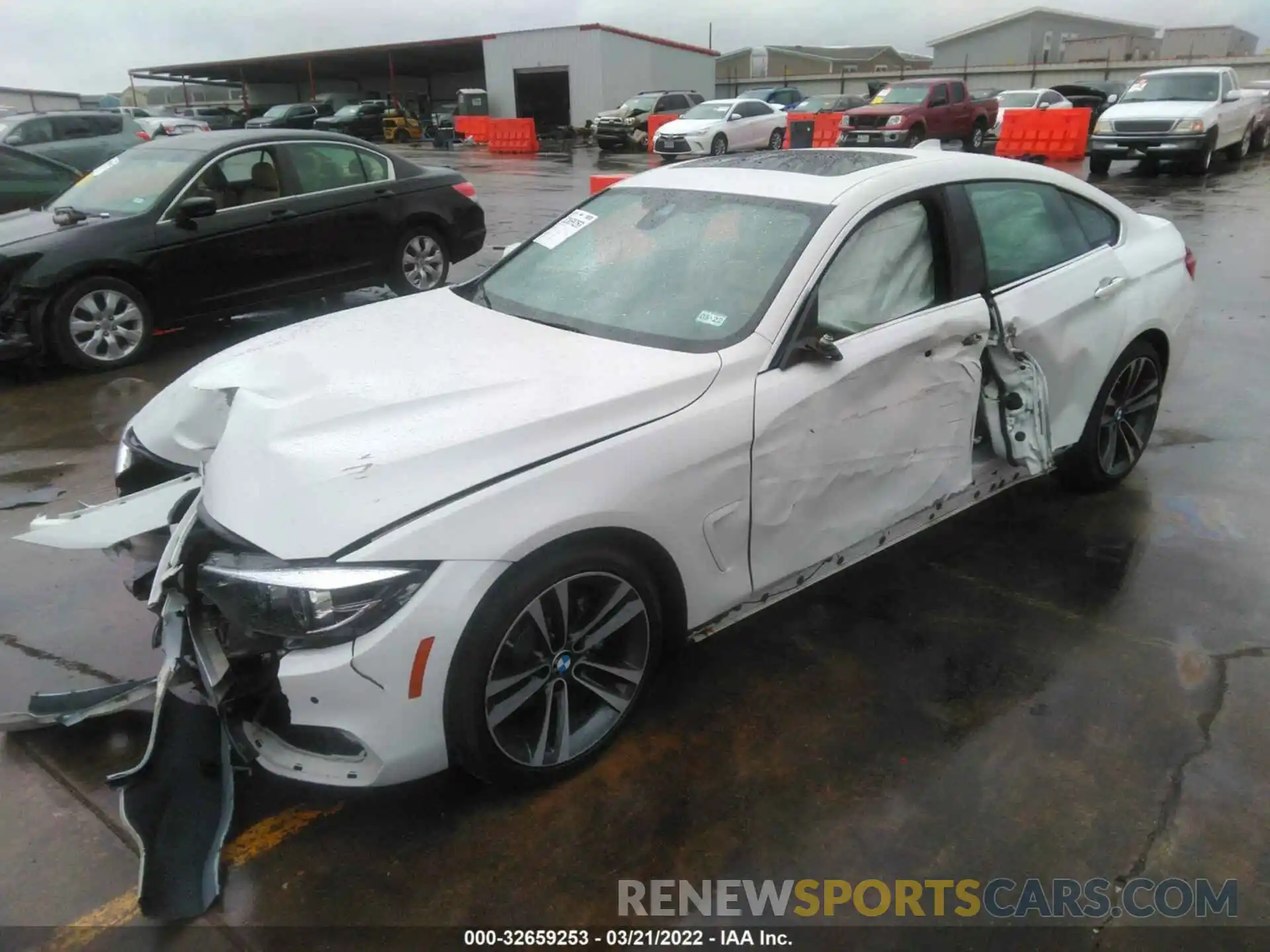 2 Photograph of a damaged car WBA4J1C02LBU68429 BMW 4 SERIES 2020