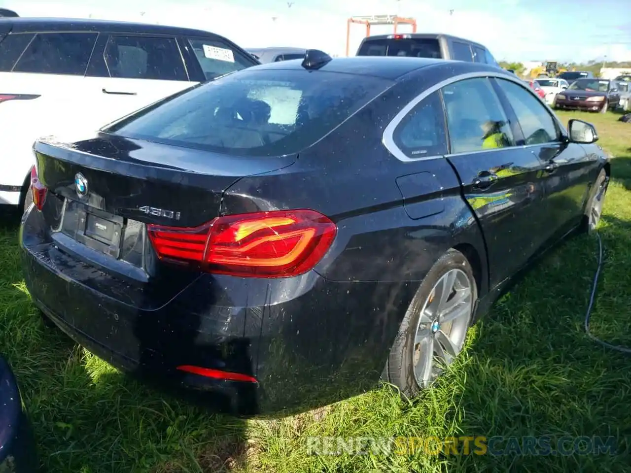 4 Photograph of a damaged car WBA4J1C02LCE28400 BMW 4 SERIES 2020