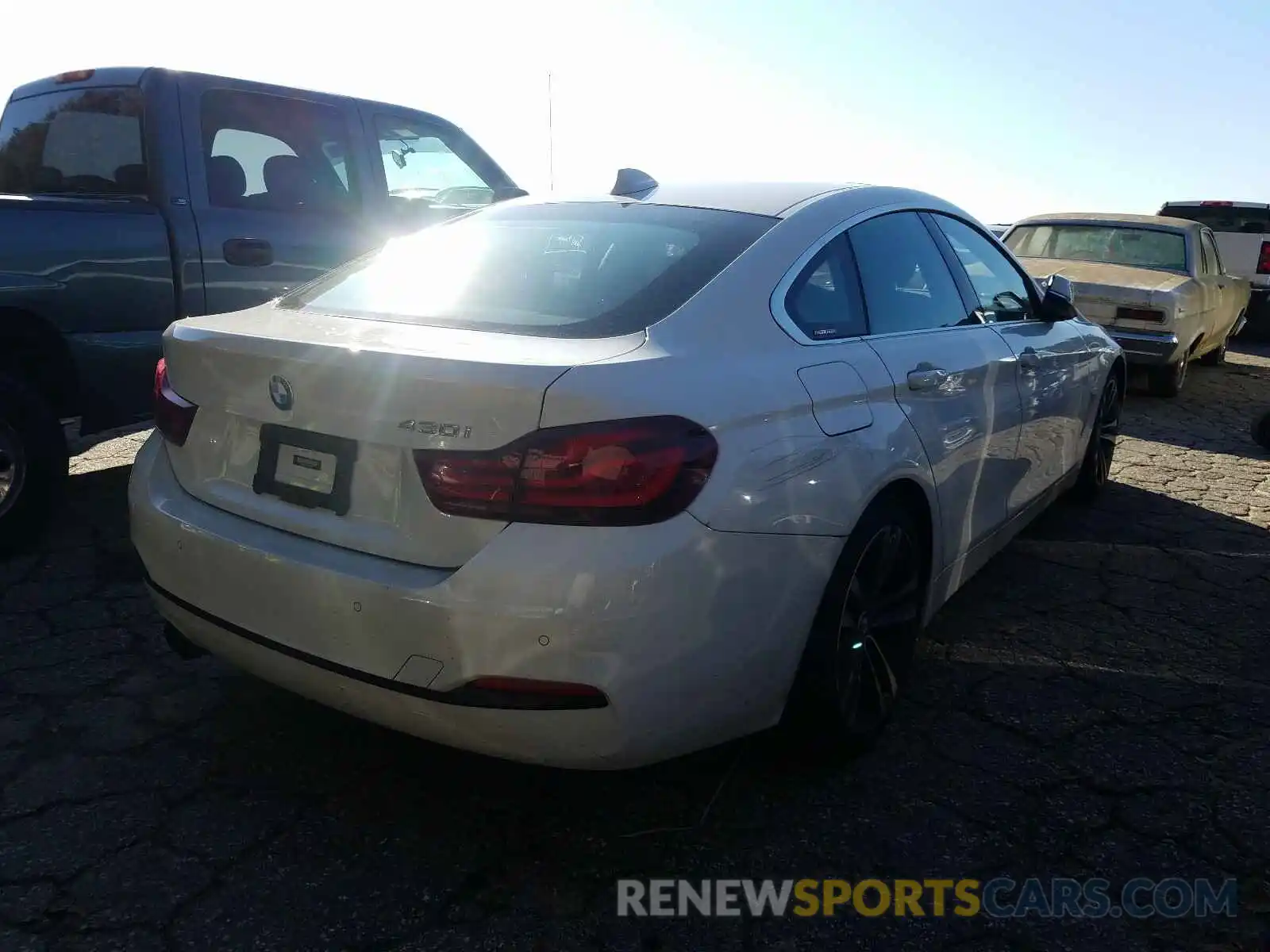 4 Photograph of a damaged car WBA4J1C09LCE06135 BMW 4 SERIES 2020