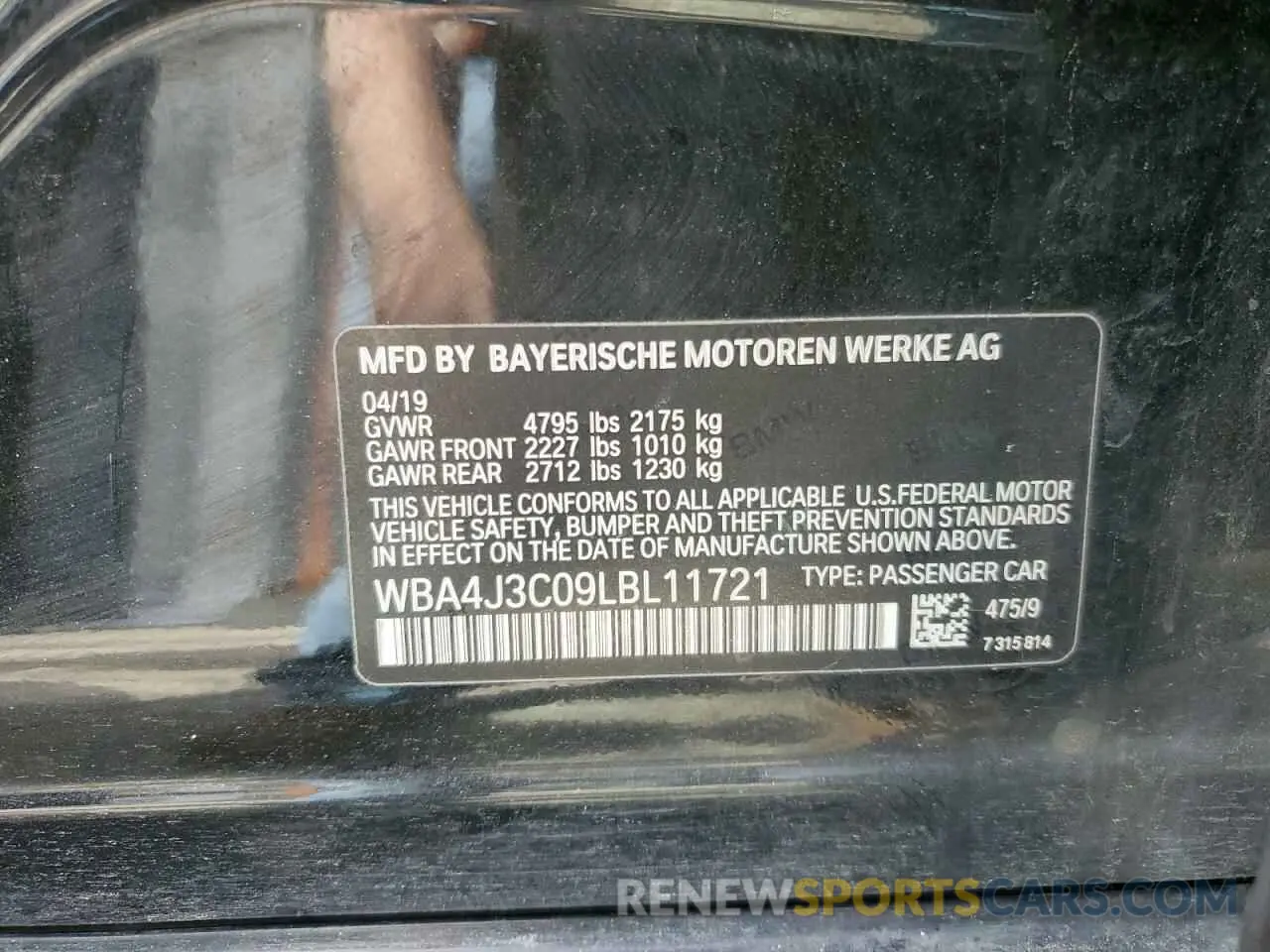 12 Photograph of a damaged car WBA4J3C09LBL11721 BMW 4 SERIES 2020