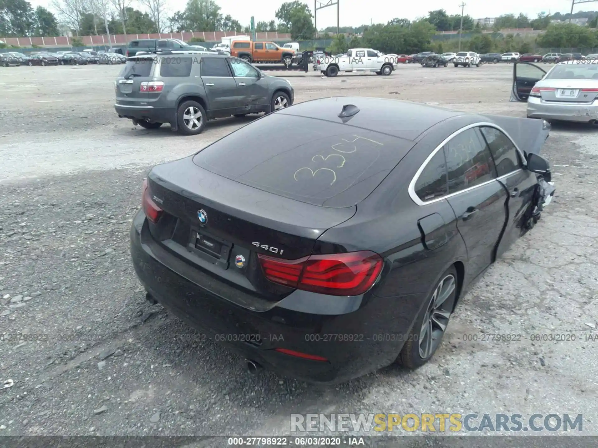 4 Photograph of a damaged car WBA4J7C09LBV99585 BMW 4 SERIES 2020