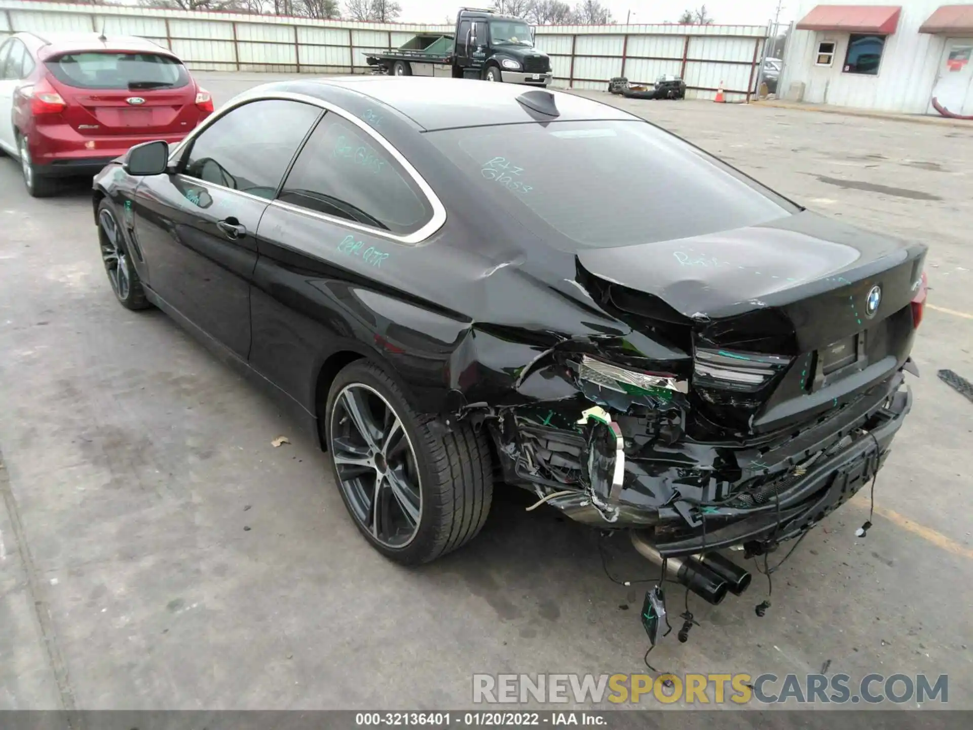 3 Photograph of a damaged car WBA4W3C03LAG91701 BMW 4 SERIES 2020