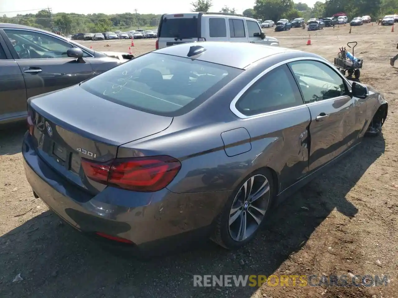 4 Photograph of a damaged car WBA4W3C04LFJ42282 BMW 4 SERIES 2020