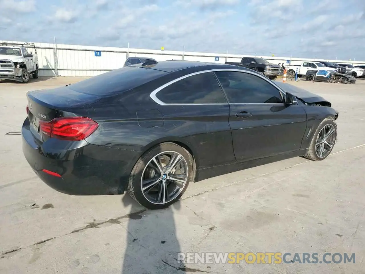3 Photograph of a damaged car WBA4W3C05LFJ72875 BMW 4 SERIES 2020