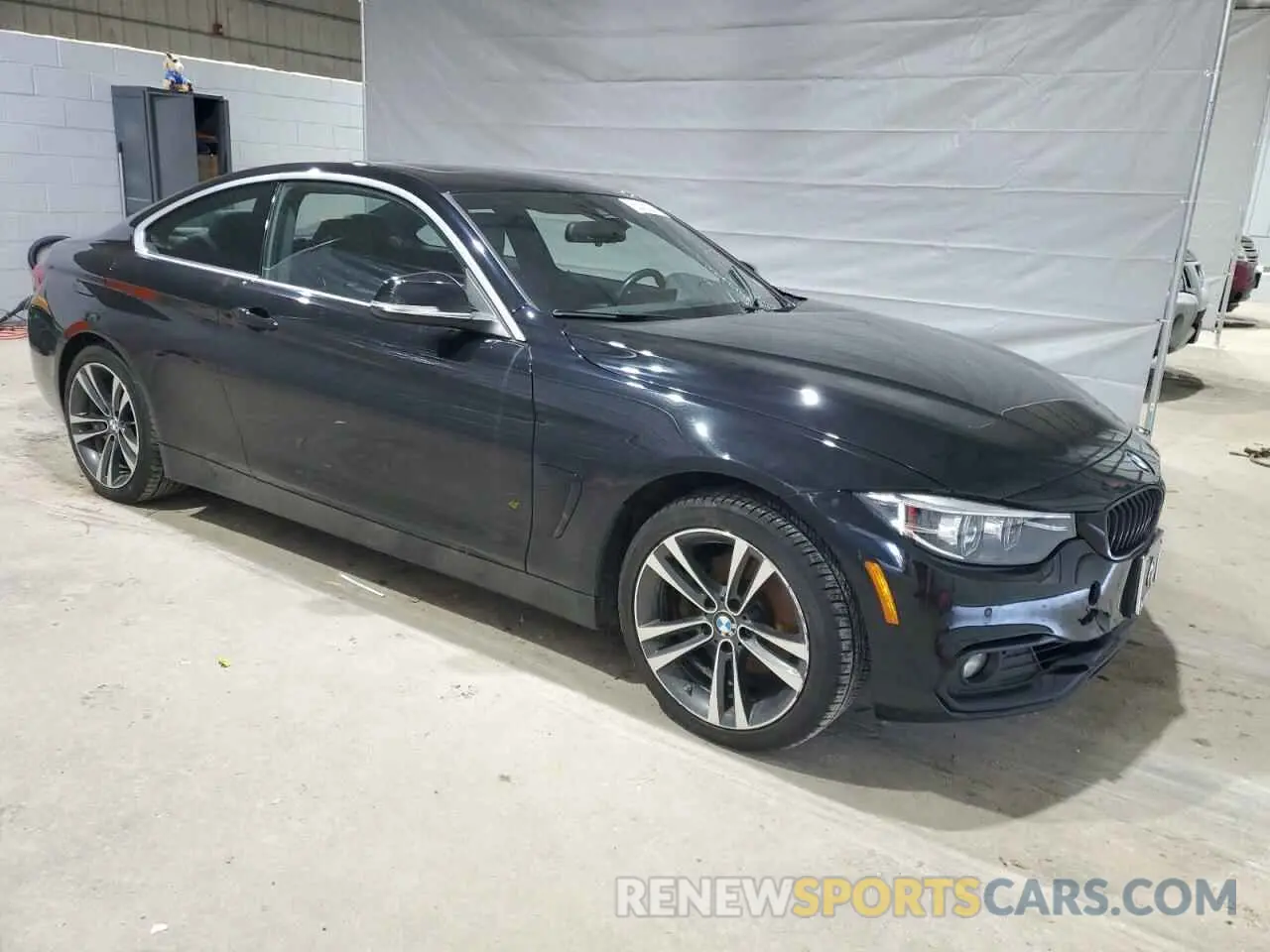 4 Photograph of a damaged car WBA4W5C00LFH63856 BMW 4 SERIES 2020