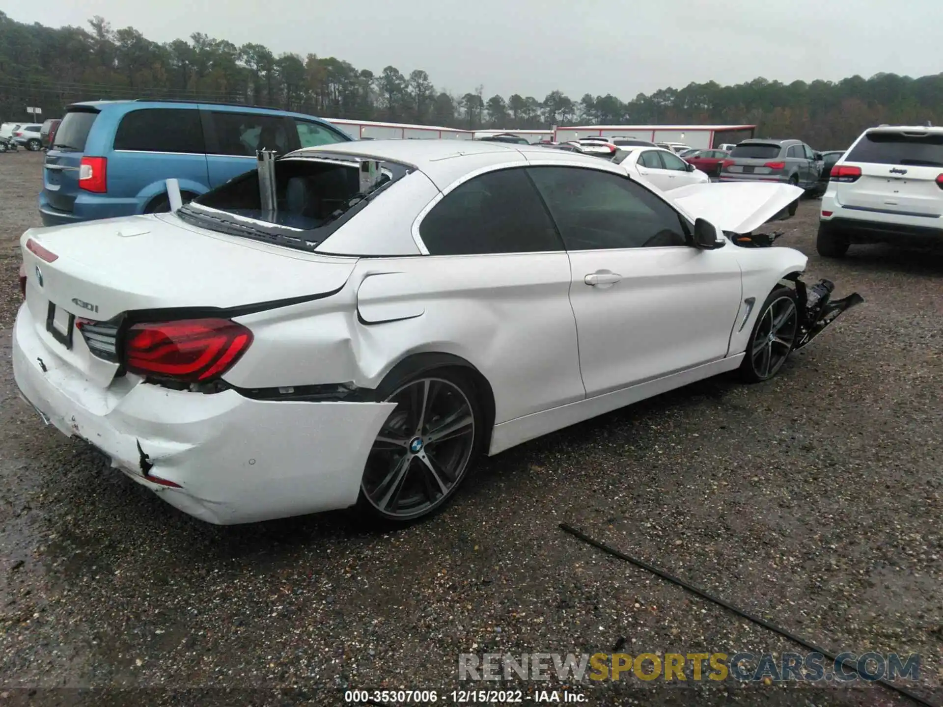 4 Photograph of a damaged car WBA4Z1C04L5N15676 BMW 4 SERIES 2020