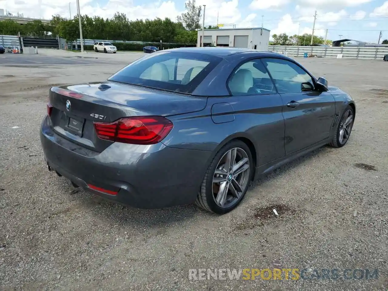 4 Photograph of a damaged car WBA4Z1C09L5S15048 BMW 4 SERIES 2020