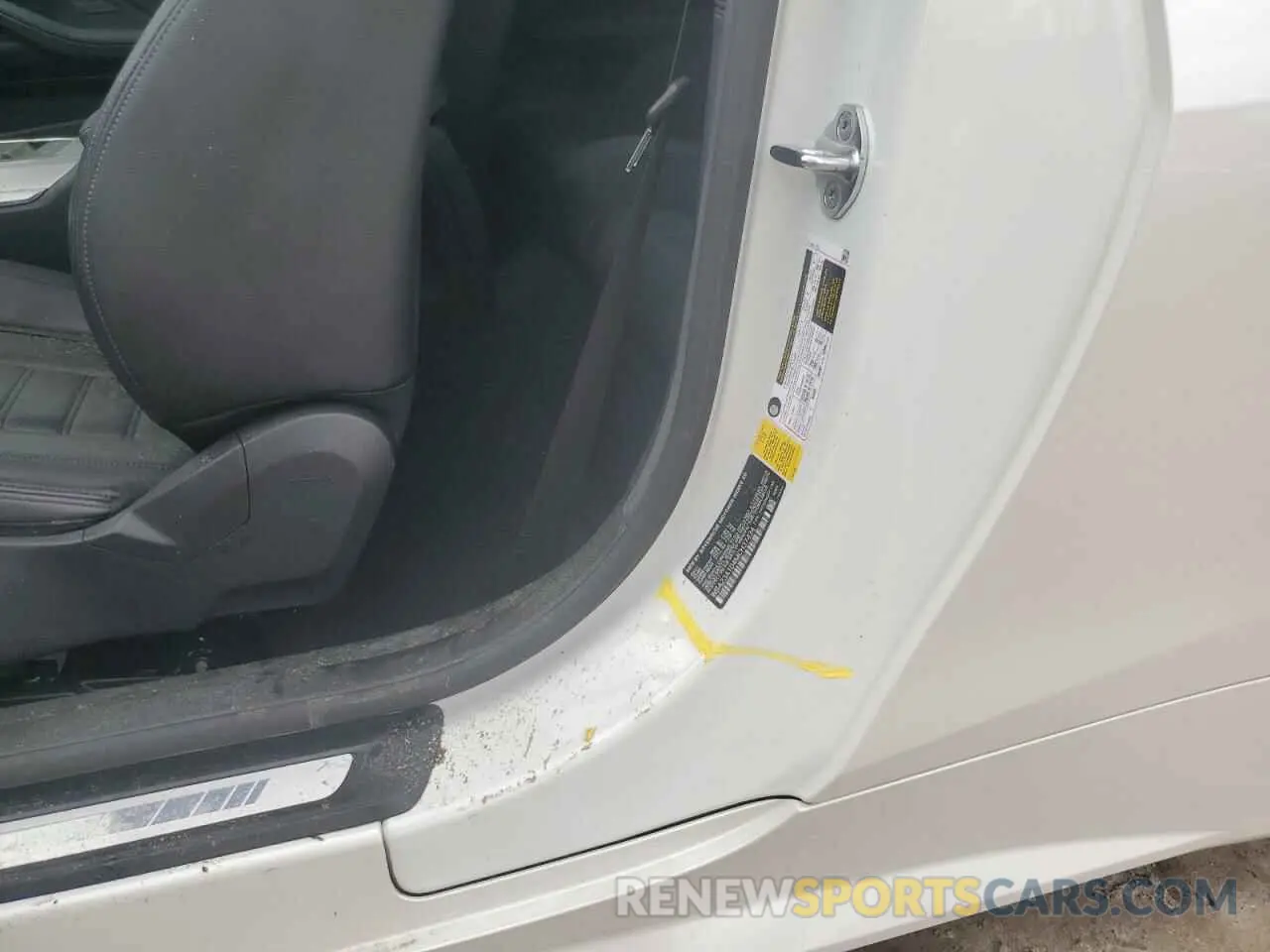 12 Photograph of a damaged car WBA23AT04MCH37434 BMW 4 SERIES 2021