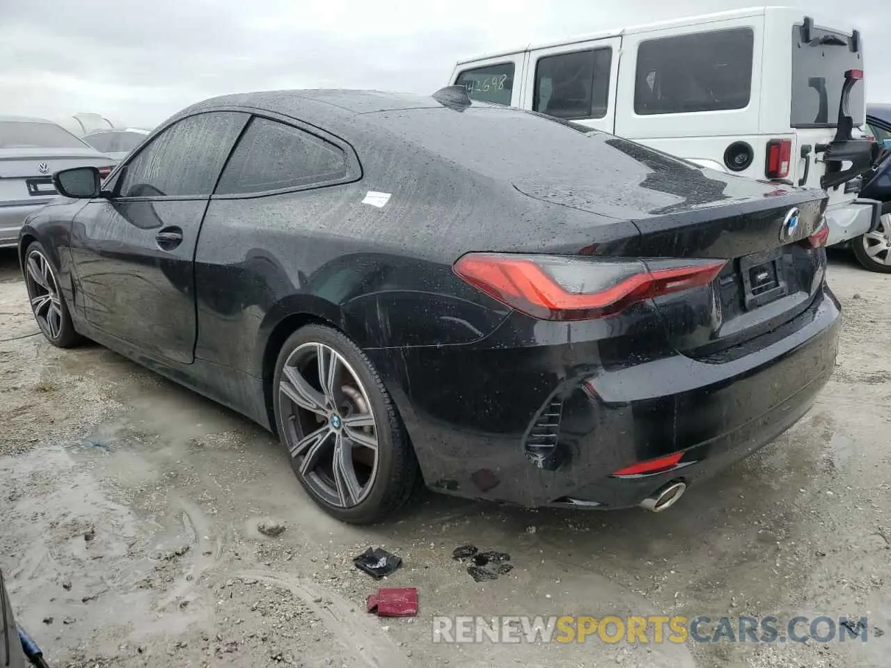 2 Photograph of a damaged car WBA53AP05NCL03173 BMW 4 SERIES 2022