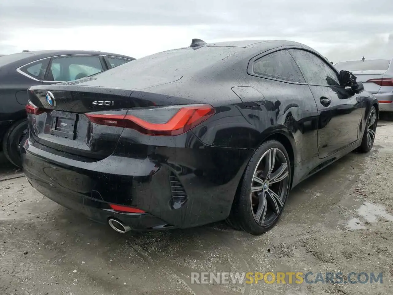 3 Photograph of a damaged car WBA53AP05NCL03173 BMW 4 SERIES 2022