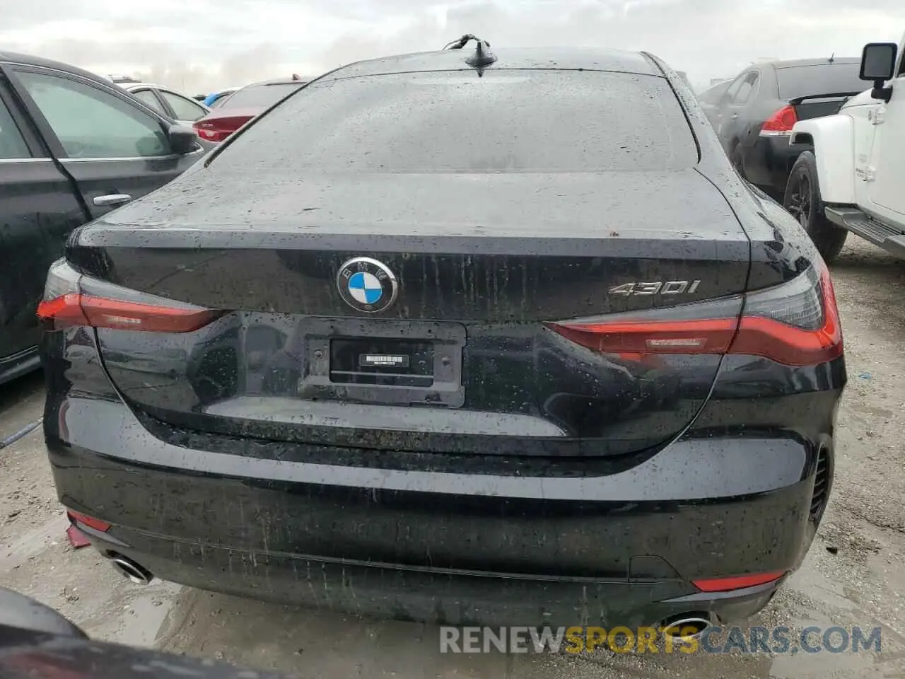 6 Photograph of a damaged car WBA53AP05NCL03173 BMW 4 SERIES 2022