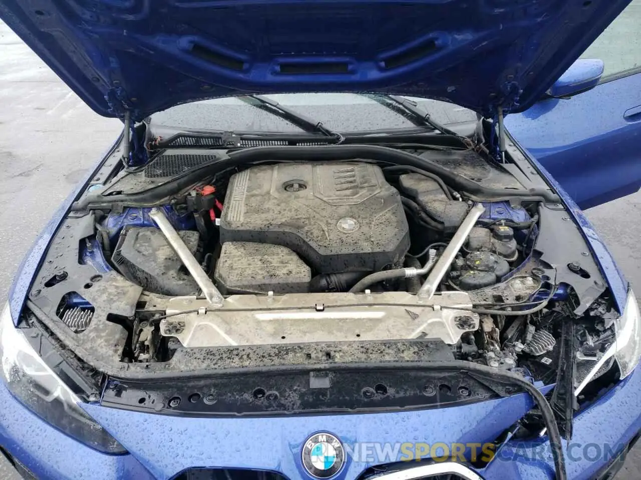 11 Photograph of a damaged car WBA63AV01NFL98112 BMW 4 SERIES 2022