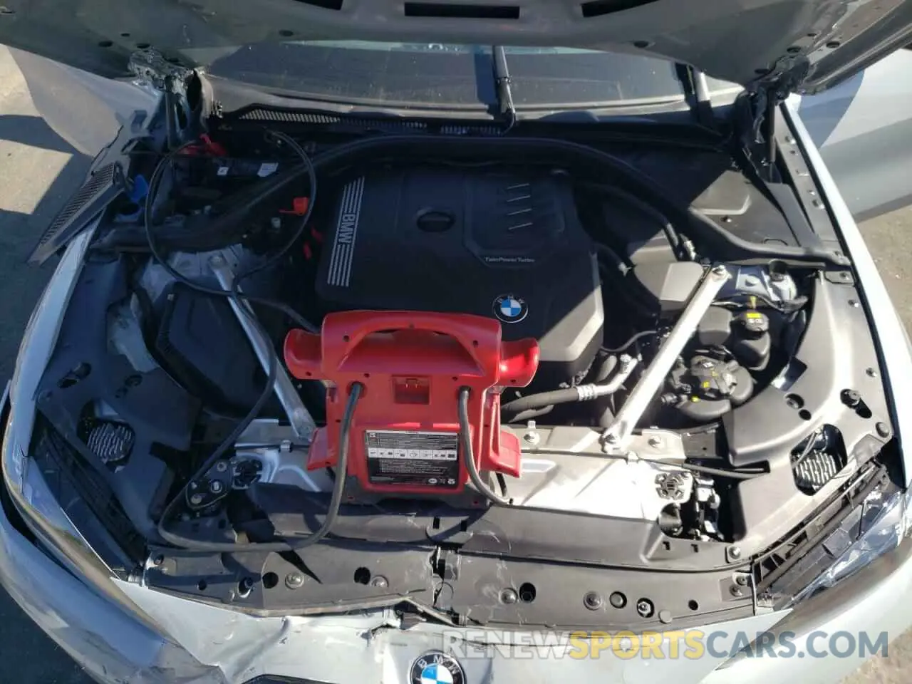 11 Photograph of a damaged car WBA63AV01NFM70409 BMW 4 SERIES 2022