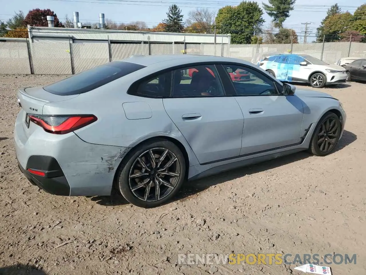 3 Photograph of a damaged car WBA63AV08NFM13396 BMW 4 SERIES 2022