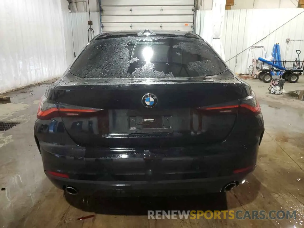 6 Photograph of a damaged car WBA63AV08NFM16380 BMW 4 SERIES 2022