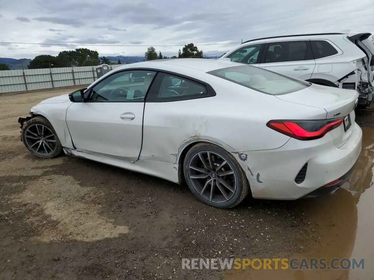 2 Photograph of a damaged car WBA73AP01NCH62891 BMW 4 SERIES 2022