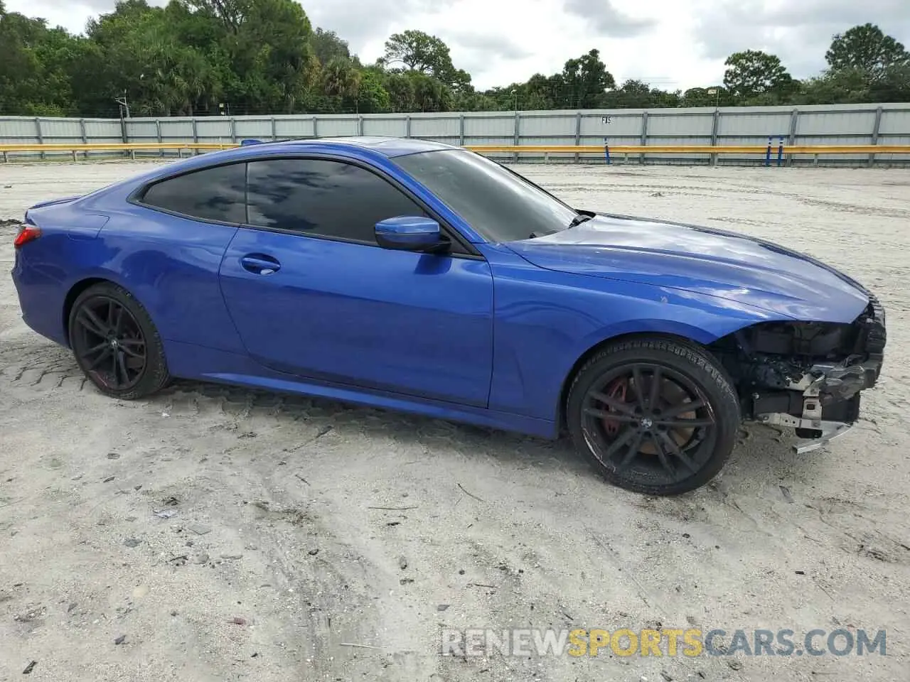 4 Photograph of a damaged car WBA73AP05NCJ69600 BMW 4 SERIES 2022