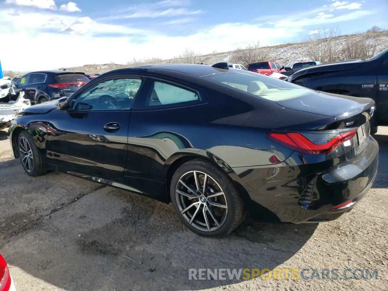 2 Photograph of a damaged car WBA73AP08NCJ14493 BMW 4 SERIES 2022