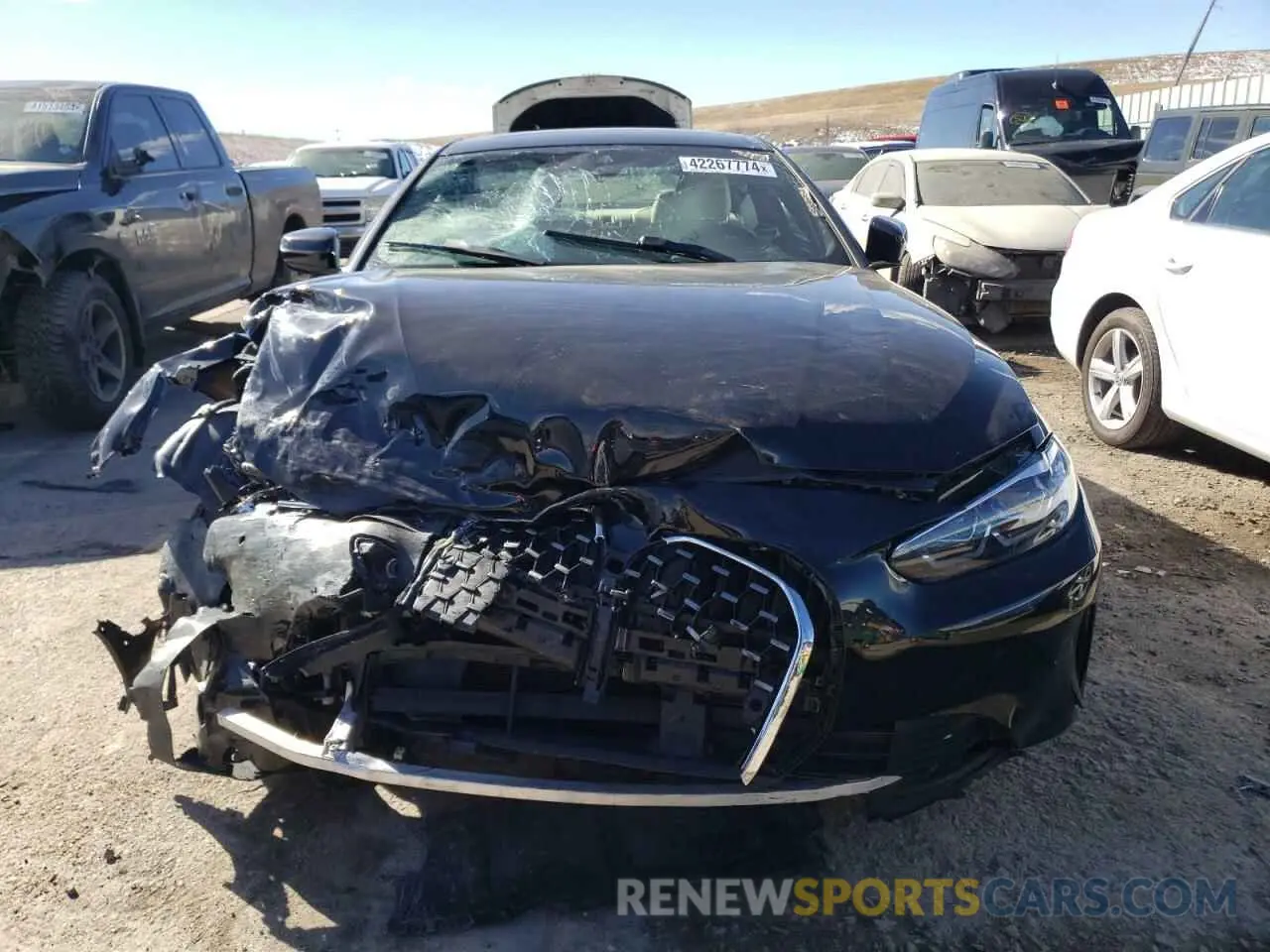 5 Photograph of a damaged car WBA73AP08NCJ14493 BMW 4 SERIES 2022