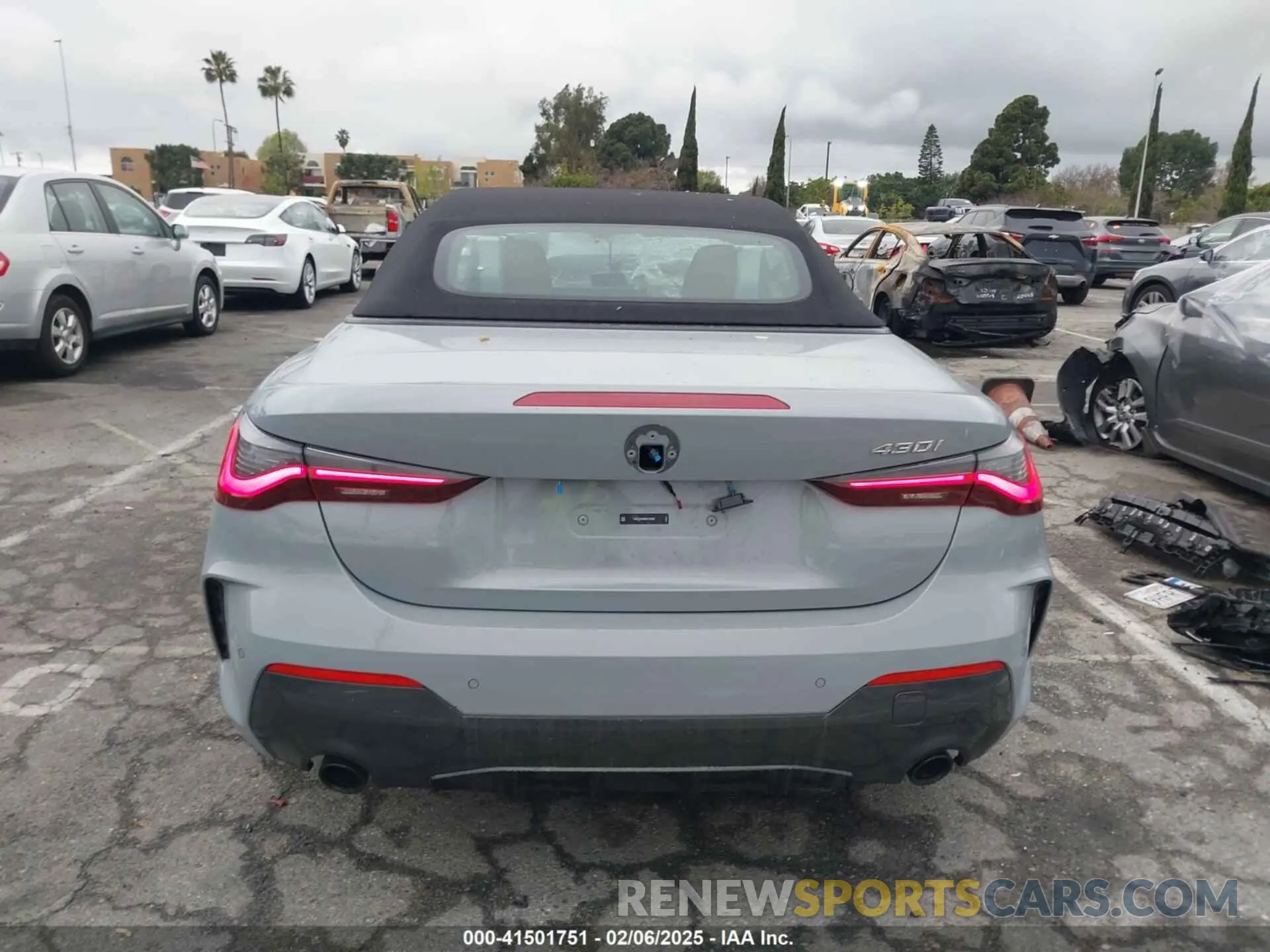 17 Photograph of a damaged car WBA23AT03RCP22962 BMW 4 SERIES 2024