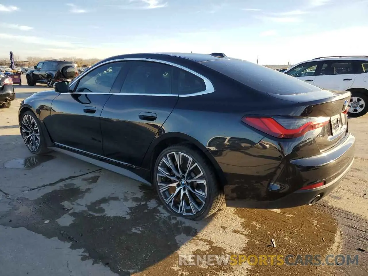 2 Photograph of a damaged car WBA63AV01RFP84678 BMW 4 SERIES 2024
