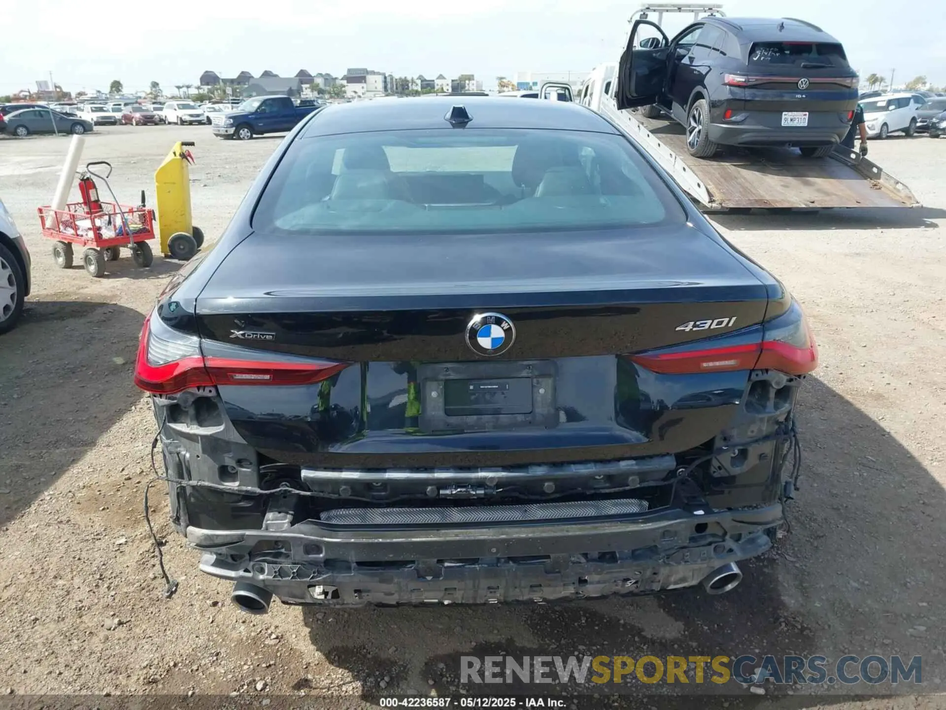 17 Photograph of a damaged car WBA73AP08RCR86940 BMW 4 SERIES 2024