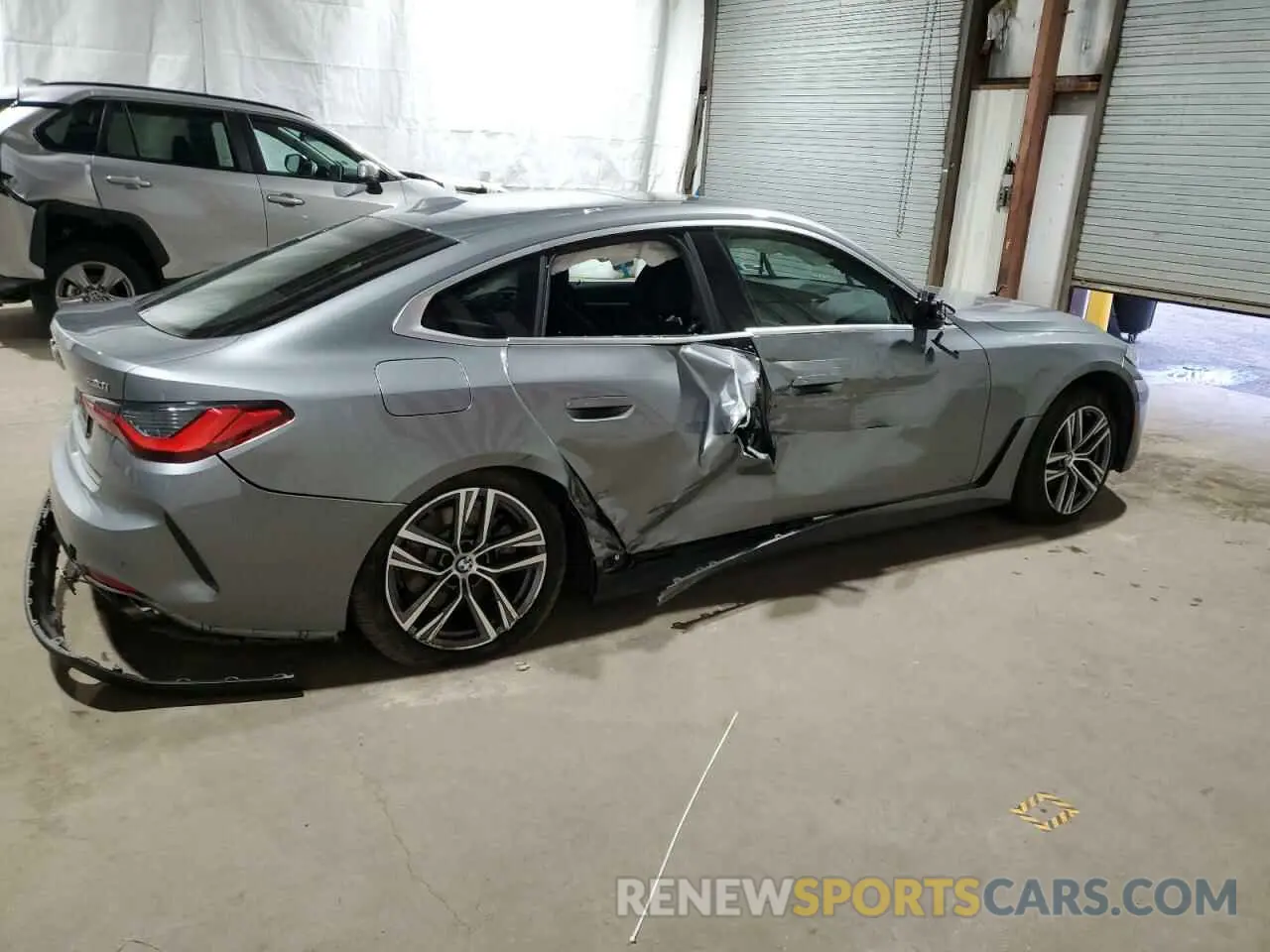 3 Photograph of a damaged car WBA73AV08RFT32344 BMW 4 SERIES 2024