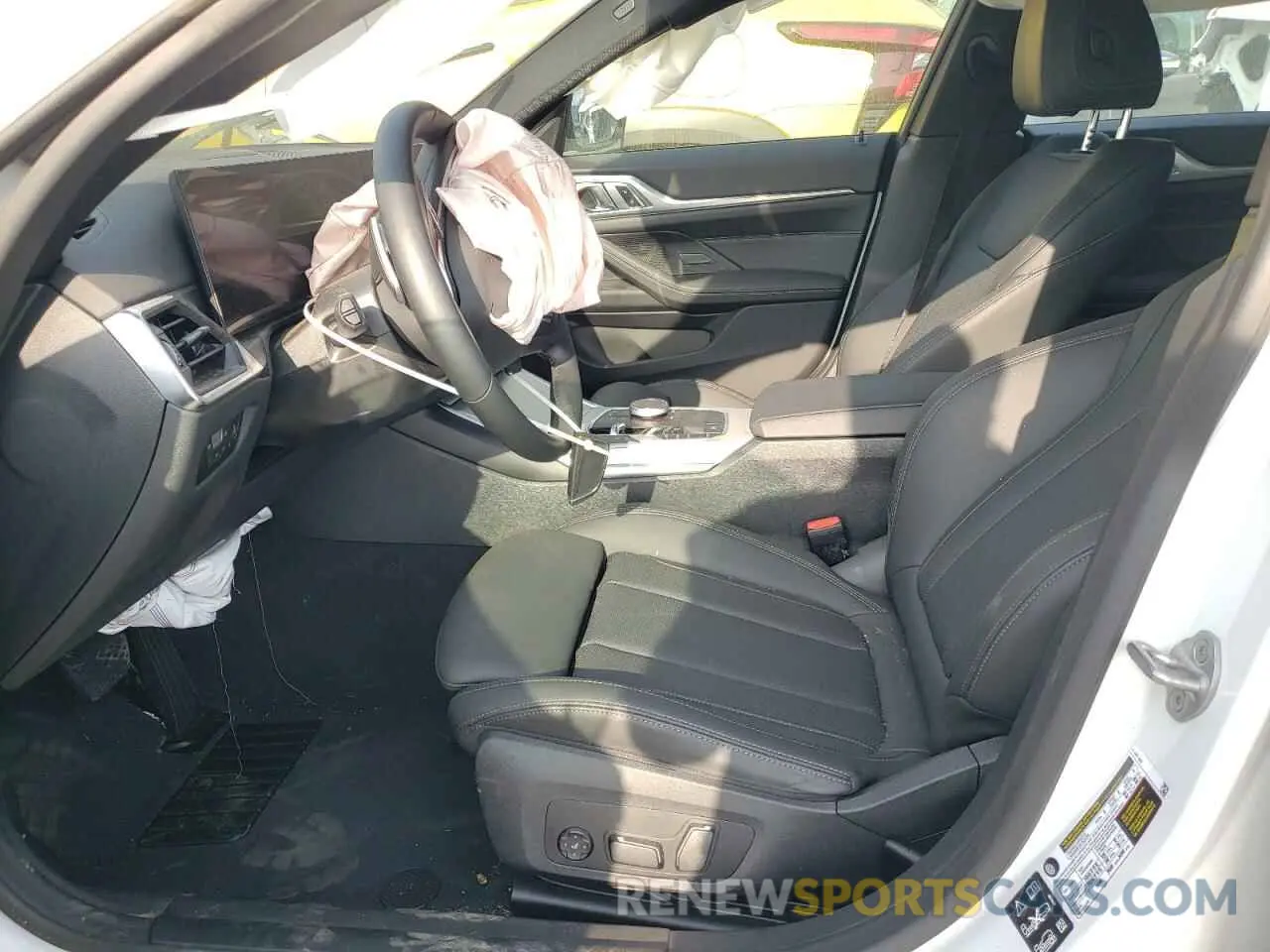 7 Photograph of a damaged car WBA73AV0XRFT24309 BMW 4 SERIES 2024