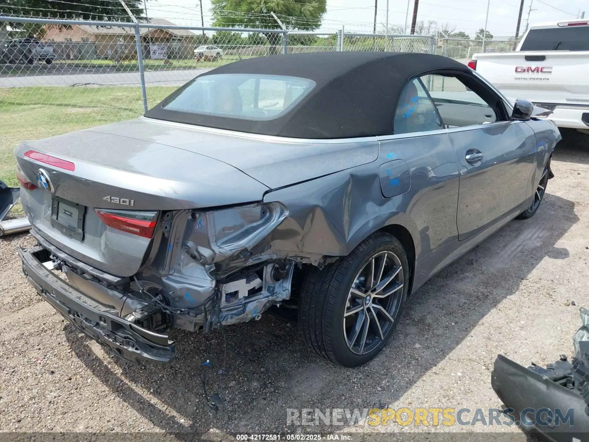 4 Photograph of a damaged car WBA33DB00SCU43630 BMW 4 SERIES 2025