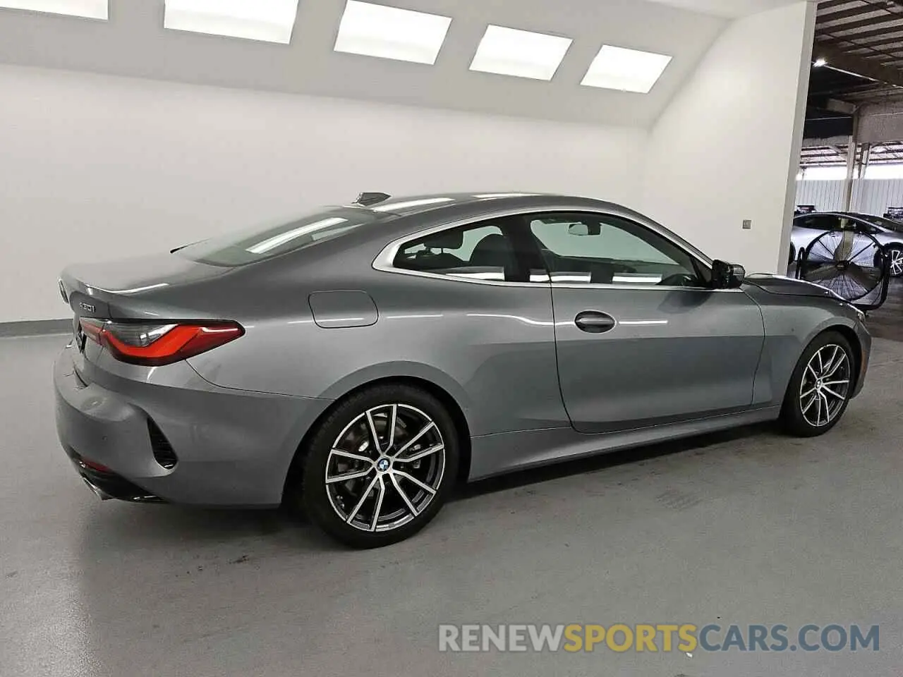 3 Photograph of a damaged car WBA43DA03SCS77223 BMW 4 SERIES 2025