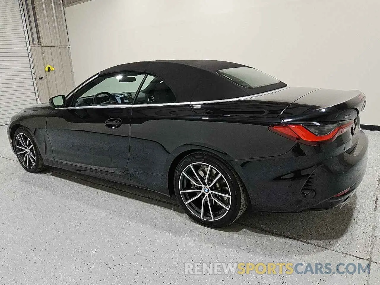 2 Photograph of a damaged car WBA53DB03SCT72075 BMW 4 SERIES 2025