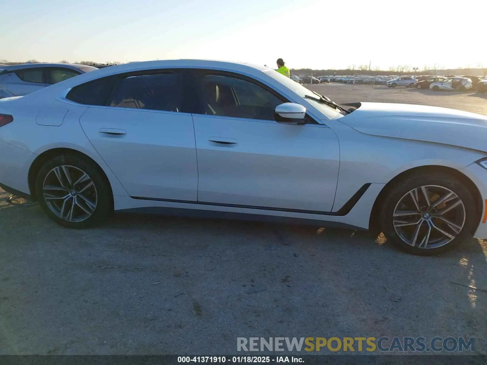 13 Photograph of a damaged car WBA63AV07RFP68033 BMW 4 SERIES GRAN COUPE 2024