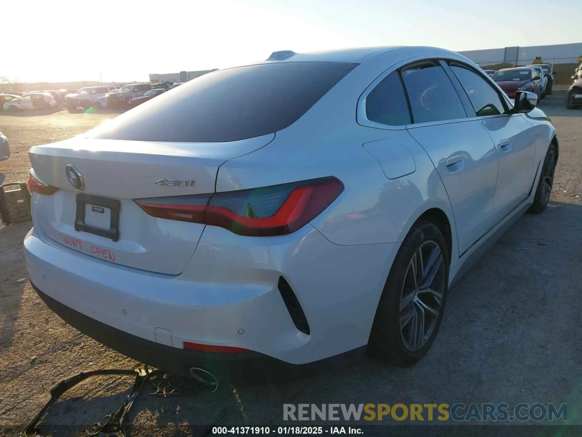 4 Photograph of a damaged car WBA63AV07RFP68033 BMW 4 SERIES GRAN COUPE 2024