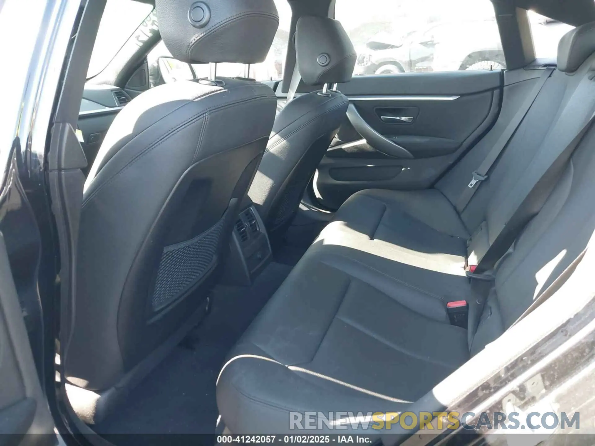 8 Photograph of a damaged car WBA4J1C53KBM17094 BMW 430I 2019