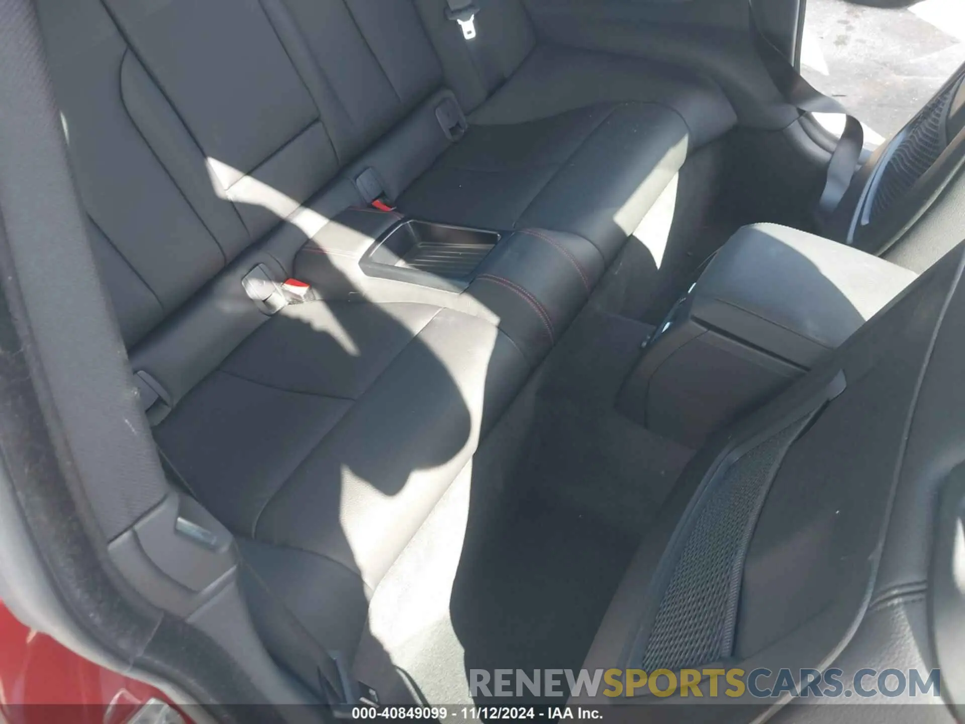 8 Photograph of a damaged car WBA4W3C50KAF93526 BMW 430I 2019