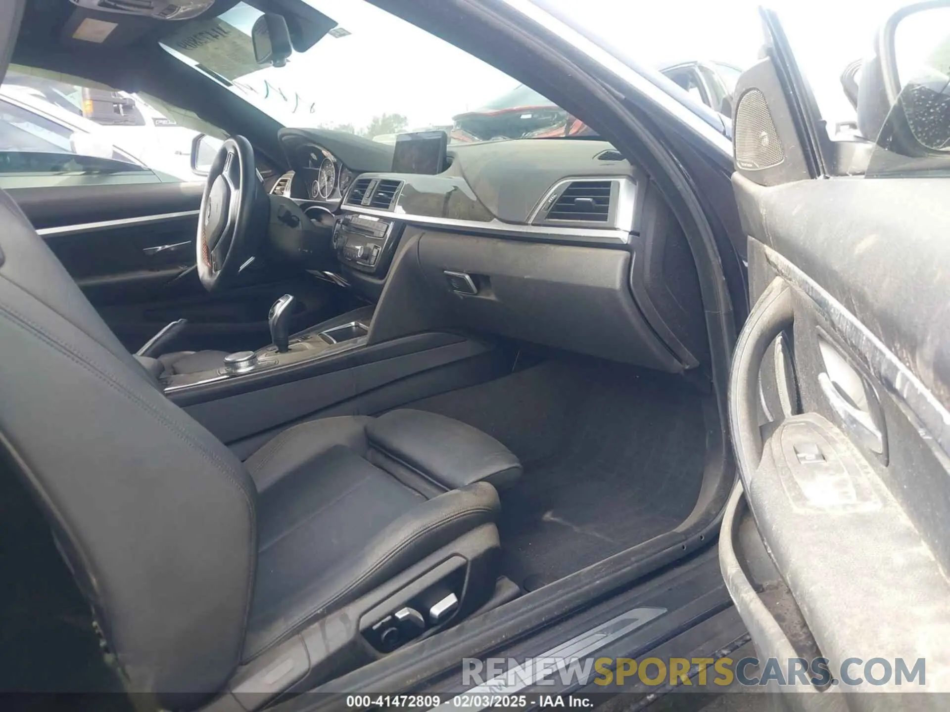 5 Photograph of a damaged car WBA4W3C52KAF92233 BMW 430I 2019
