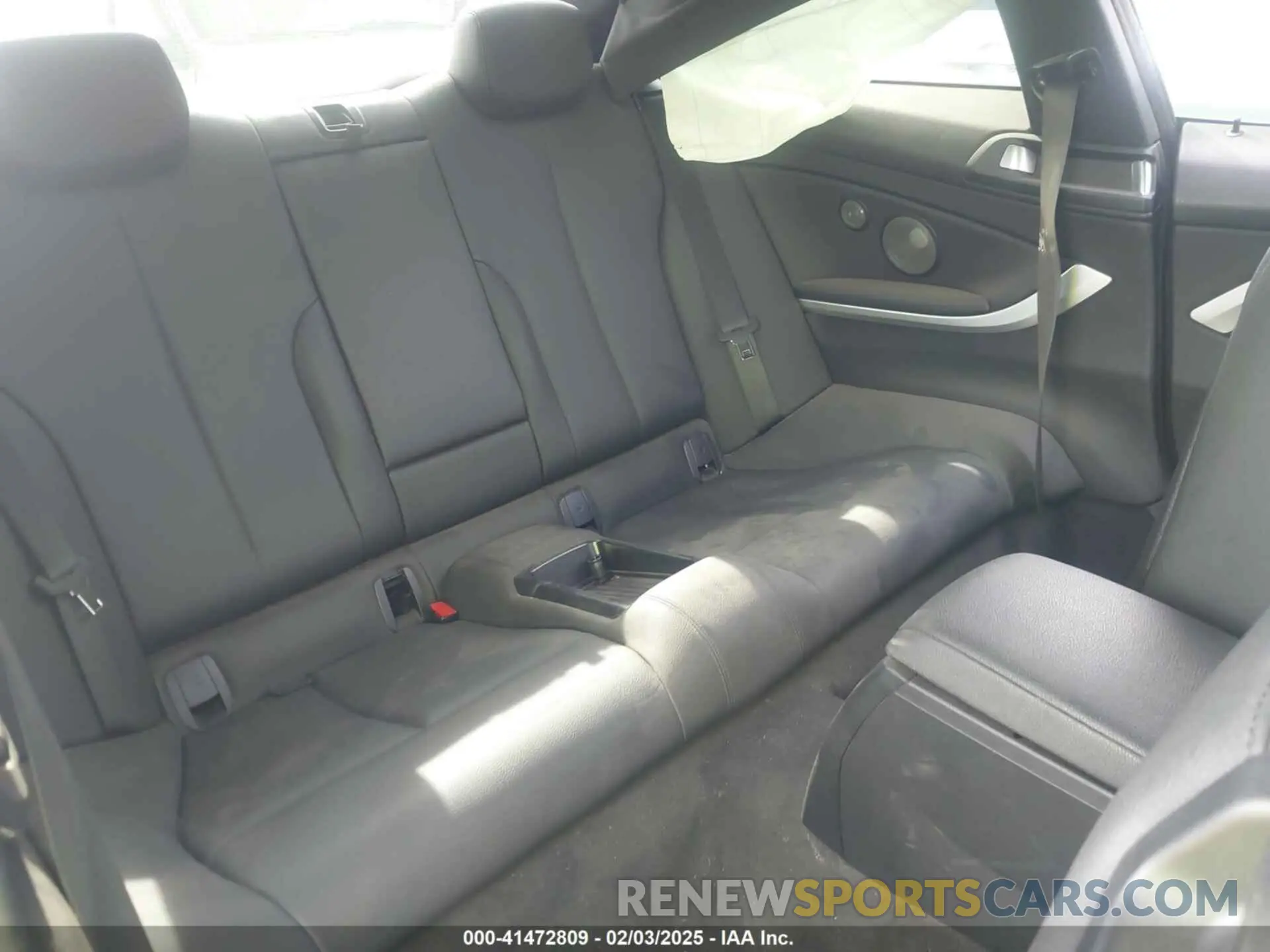 8 Photograph of a damaged car WBA4W3C52KAF92233 BMW 430I 2019