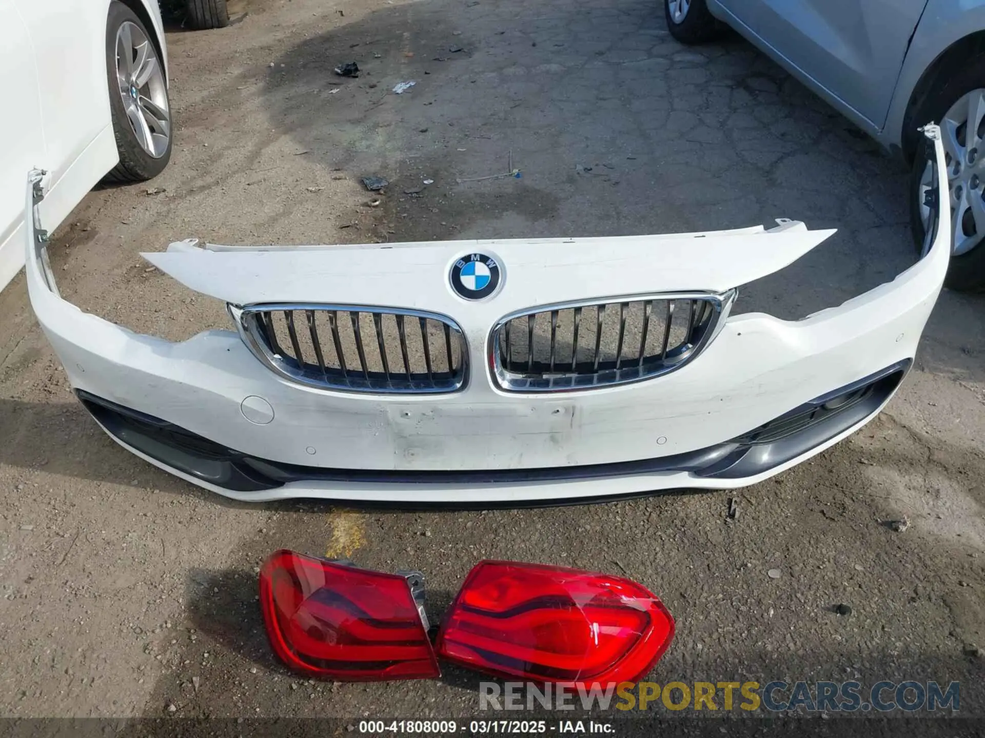 12 Photograph of a damaged car WBA4W3C53KAF92984 BMW 430I 2019